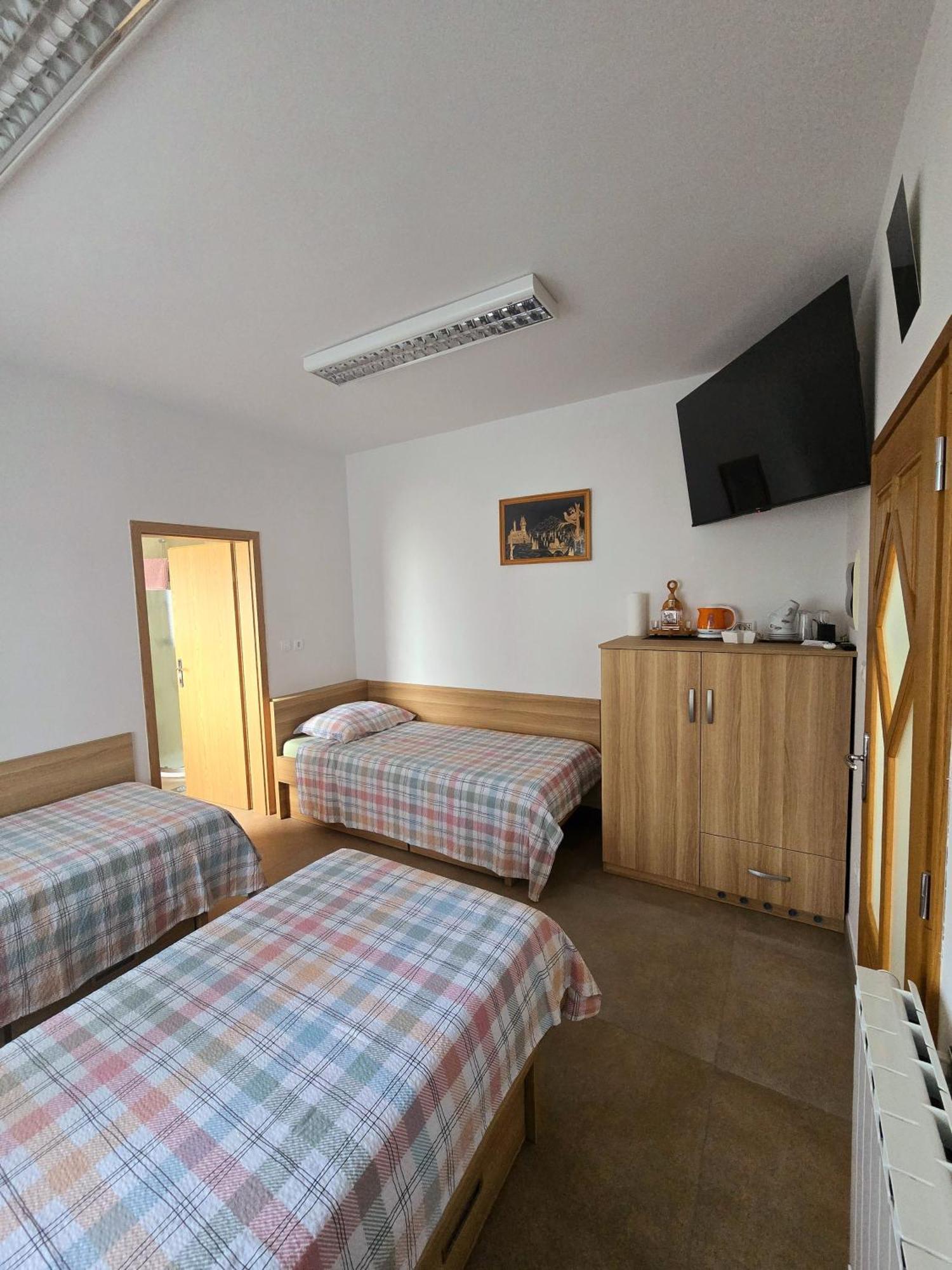 Guest House Kocanija Ilirska Bistrica Exterior photo